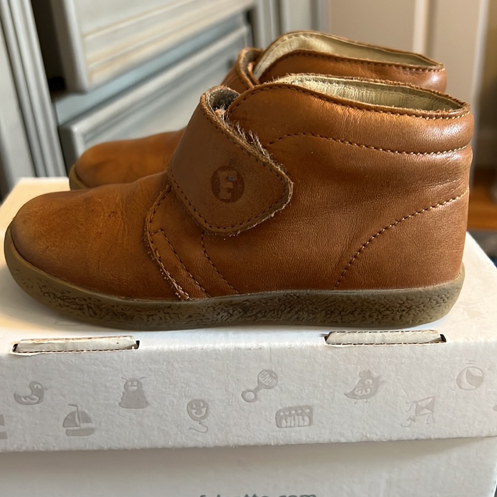 Italian leather Falcotto toddler boy size 23 boots.